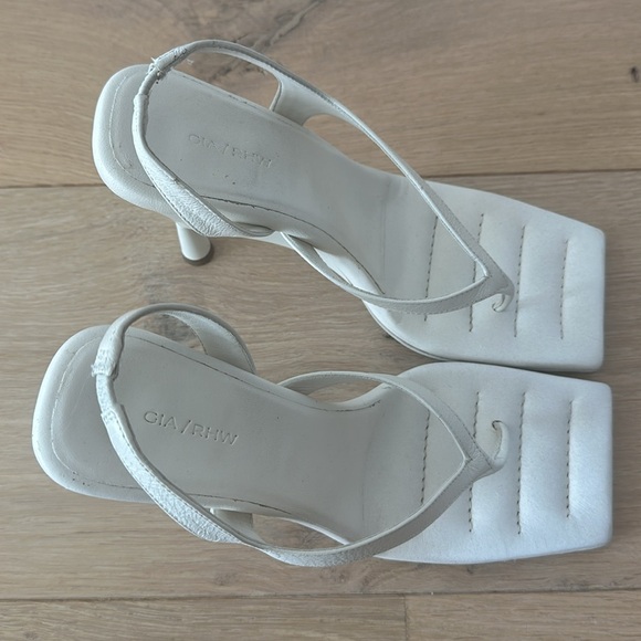 GIA BORGHINI x RHW Thong Wedge Sandal in White 38.5 - Picture 3 of 6
